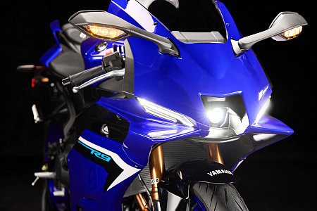 Мотоцикл Yamaha R9